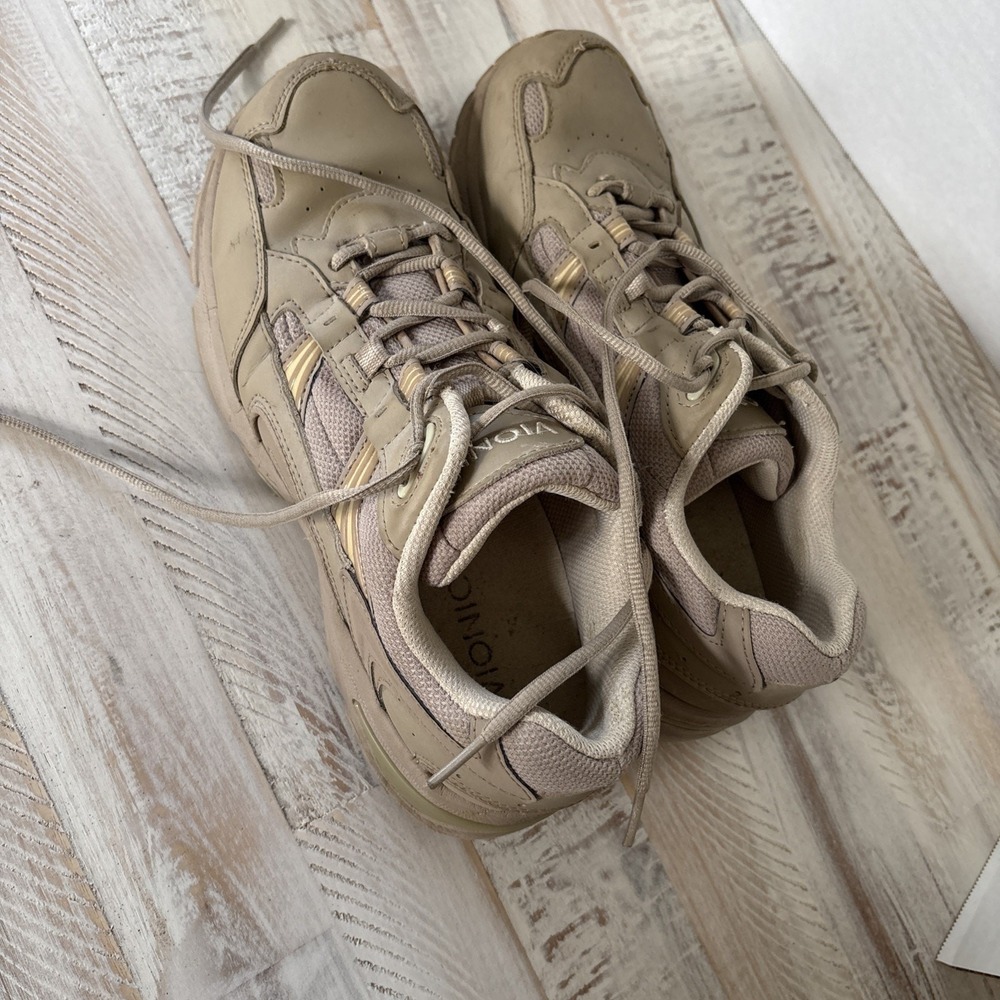 Vionic Womens 23Walk Sneaker Size 10 Tan Beige Leather Sport Shoe Casual Comfy